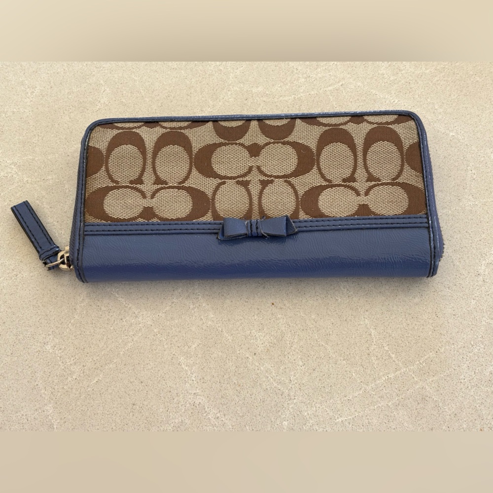 Coach Blue and Brown Long Wallet with Bow Accent Full Zip Fabric Classic C